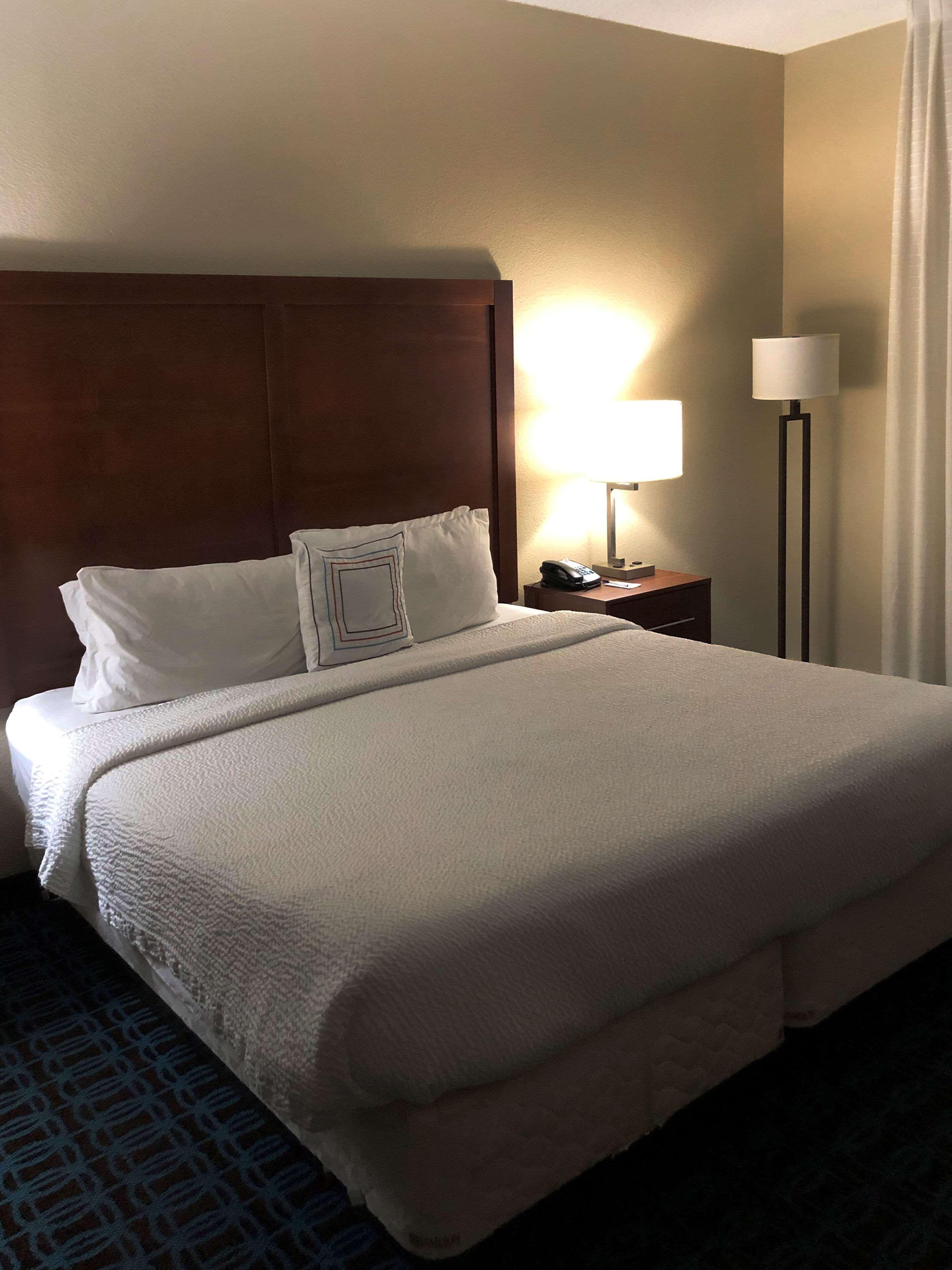 Comfort Inn & Suites Phoenix North - Deer Valley Extérieur photo