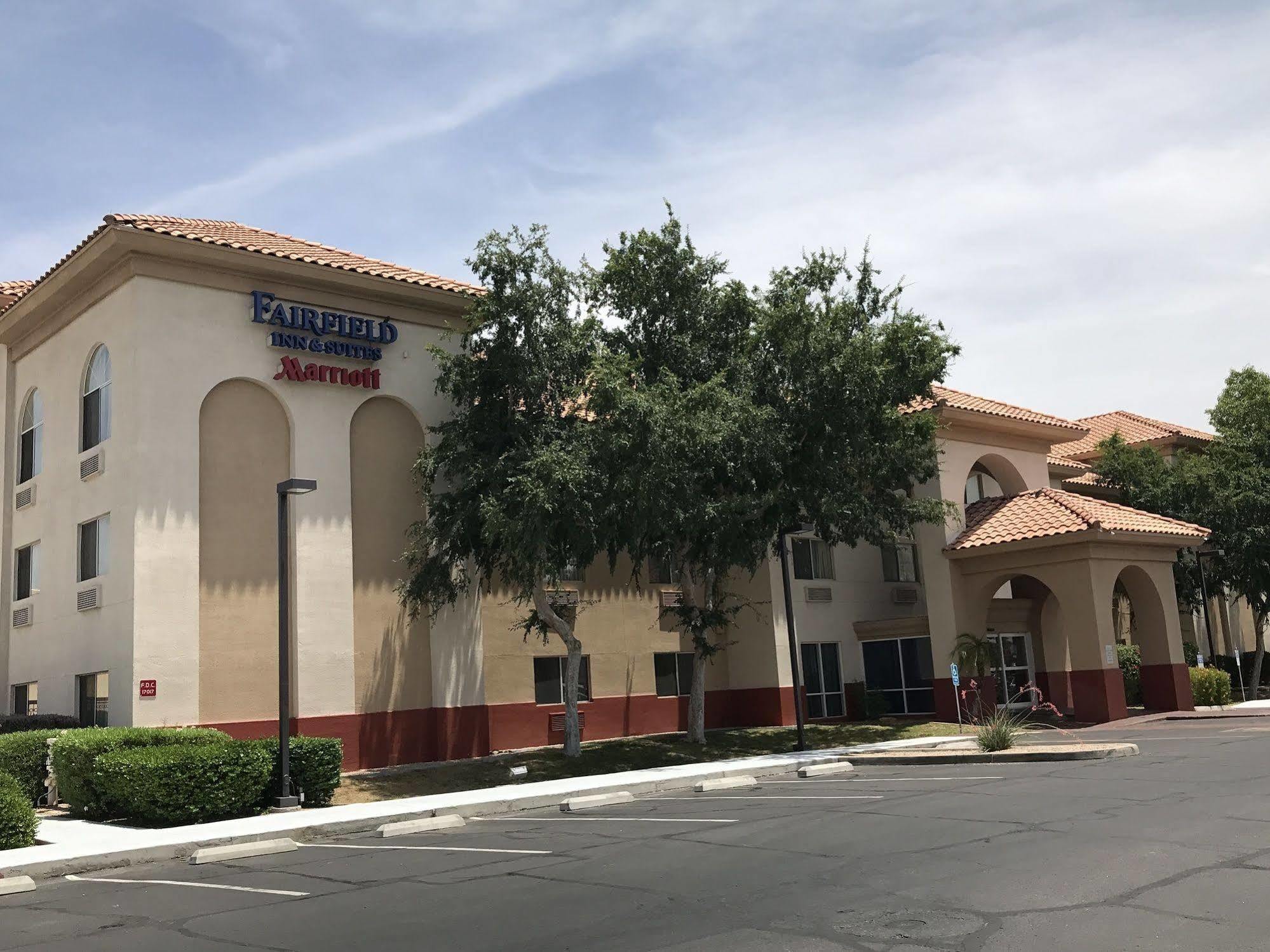 Comfort Inn & Suites Phoenix North - Deer Valley Extérieur photo